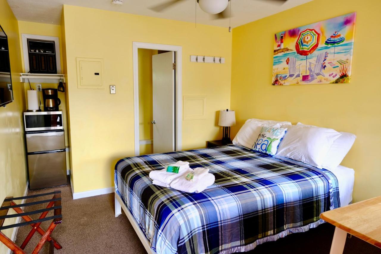 Dock House Motel 2*