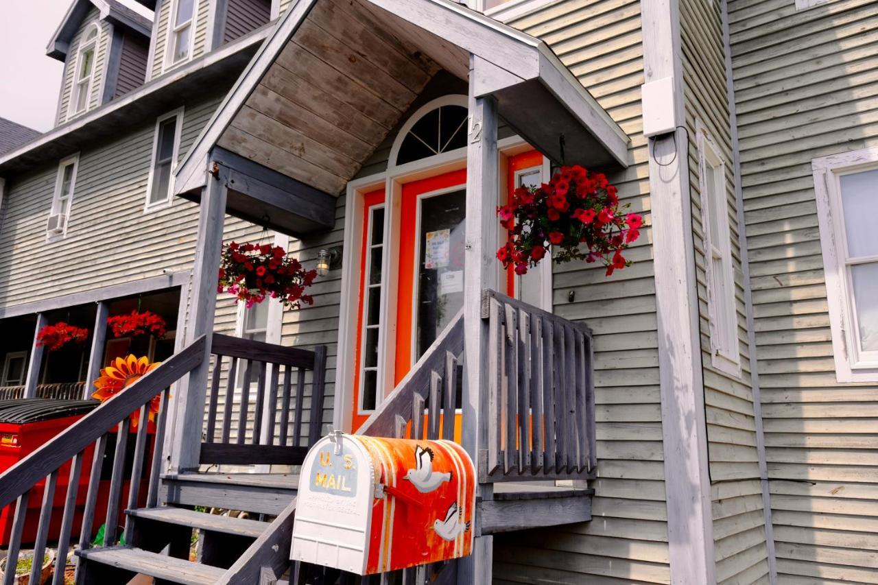 Dock House
